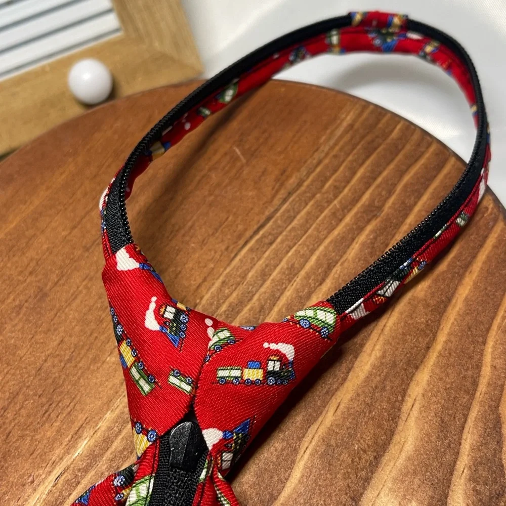 J. Khaki Boys Christmas Train Silk Zipper Tie Red Holiday Necktie